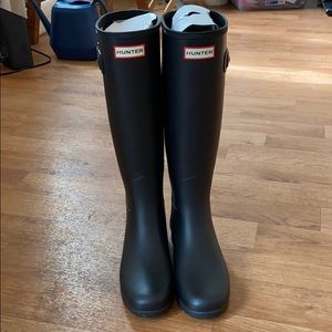 BRAND NEW Tall Black Hunter Boots